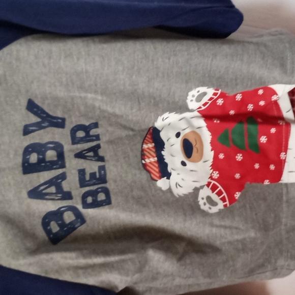 Toddler Bundle 2 fleece 2 piece set unisex size 2t Christmas pajamas - Picture 2 of 6